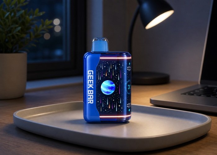 Blue Geek Bar Pulse X2 resting upright on a tray after a persistent screen fault